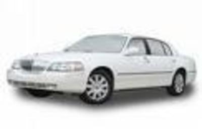 Sedan - Lincoln Town Car