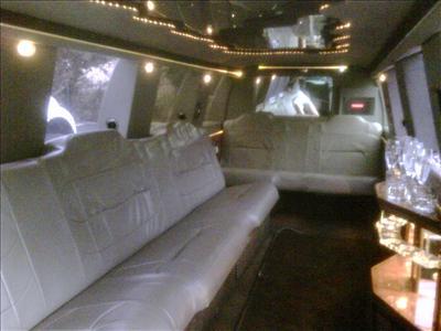 Stretch SUV - Lincoln Navigator