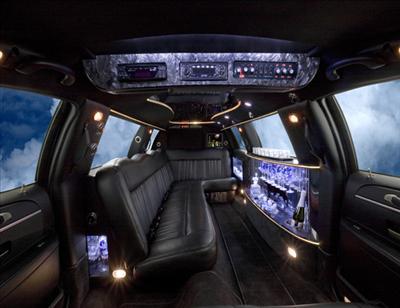 Stretch Limo - Lincoln Town Car