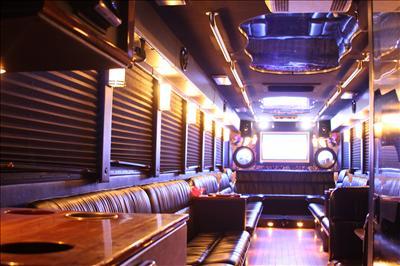 Mini-Bus - Limo / Party Style 