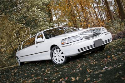 Stretch Limo - Lincoln Town Car