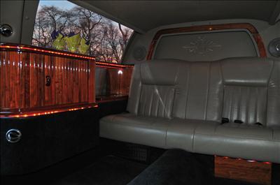 Stretch Limo - Lincoln Town Car