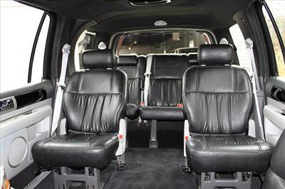 Stretch SUV - Lincoln Navigator