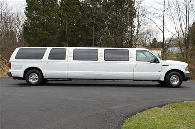 Stretch SUV - Ford Excursion