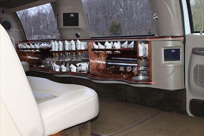 Stretch SUV - Ford Excursion