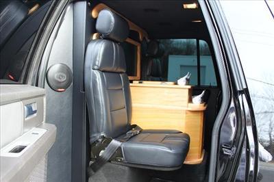 SUV - Ford Expedition