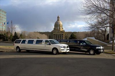 Stretch SUV - Lincoln Navigator