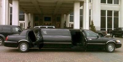 Stretch Limo - Lincoln Town Car