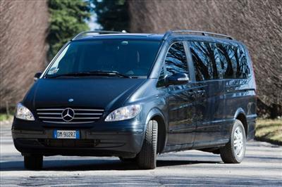 Van - Mercedes Benz 