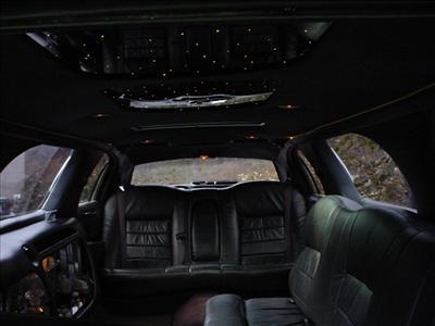 Stretch Limo - Lincoln Town Car