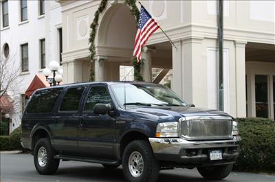 SUV - Ford Excursion