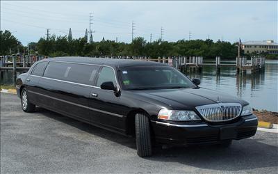 Stretch Limo - Lincoln Town Car