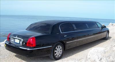 Stretch Limo - Lincoln Town Car