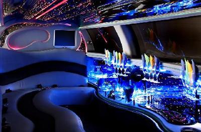 Stretch Limo - Lincoln Town Car