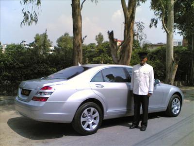 Luxury Sedan - Mercedes Benz S-Class