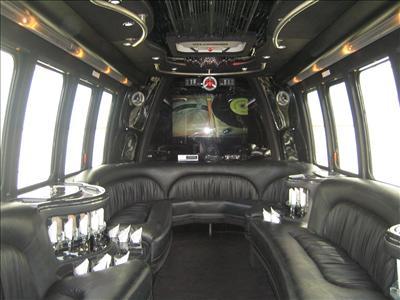 Mini-Bus - Limo / Party Style 