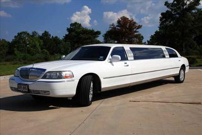 Stretch Limo - Lincoln Town Car