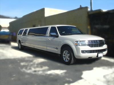 Stretch SUV - Lincoln Navigator