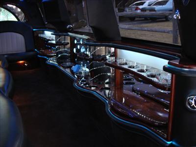 Stretch SUV - Cadillac Escalade