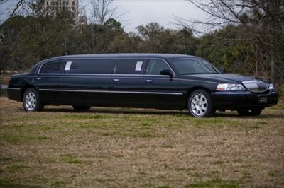 Stretch Limo - Lincoln Town Car