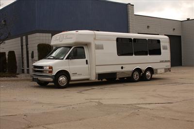 Mini-Bus - Limo / Party Style 