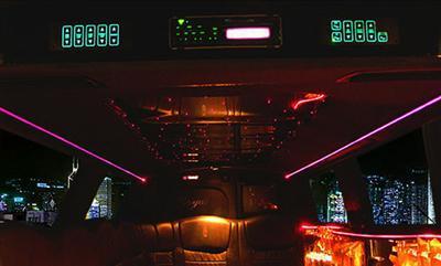 Stretch Limo - Lincoln Town Car