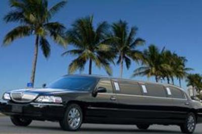 Stretch Limo - Lincoln Town Car