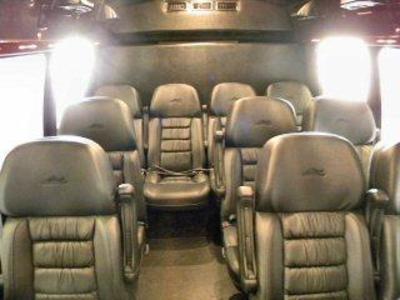Van - Executive Van 