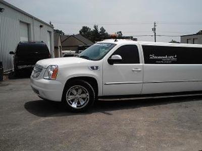Stretch SUV - GMC Yukon