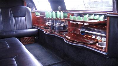 Stretch Limo - Lincoln Town Car