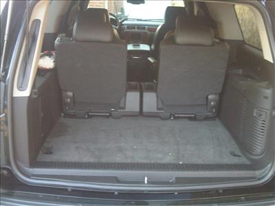 SUV - Chevrolet Suburban