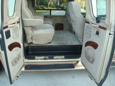 Van - Passenger Van 