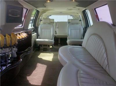 Stretch SUV - Lincoln Navigator