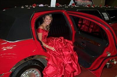 Stretch Limo - Lincoln Town Car