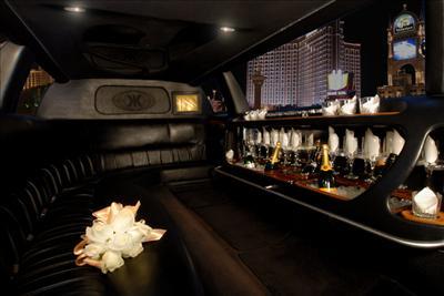 Stretch Limo - Lincoln Town Car