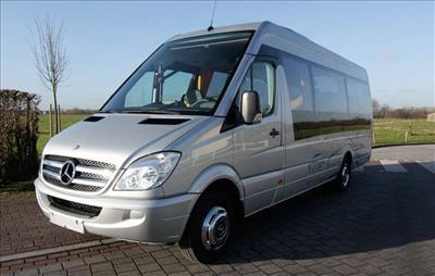 MotorCoach - Deluxe Motor Coach 
