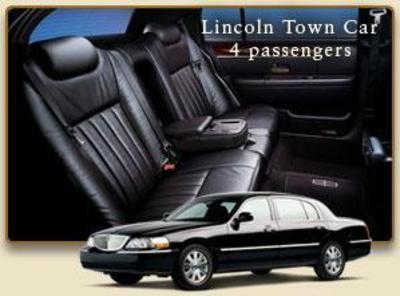Sedan - Lincoln Town Car