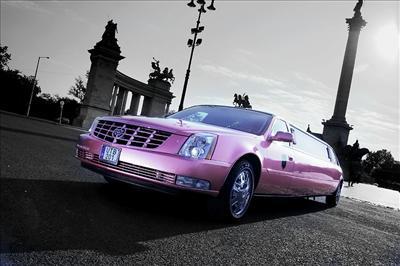 Stretch Limo - Cadillac DTS