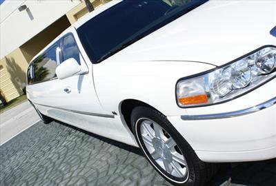 Stretch Limo - Lincoln Town Car