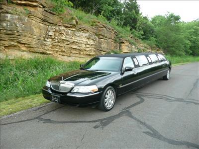 Stretch Limo - Lincoln Town Car