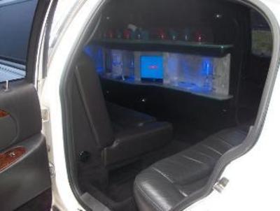 Stretch Limo - Lincoln Town Car