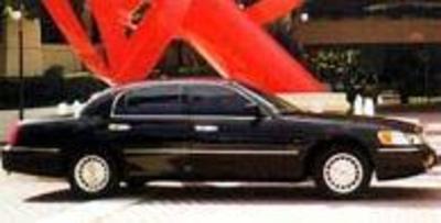 Sedan - Lincoln Town Car