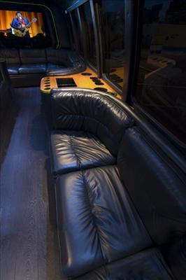 Mini-Bus - Limo / Party Style 
