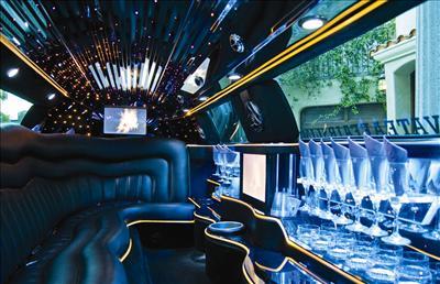 Stretch Limo - Chrysler 300