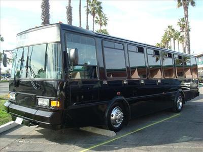 Mini-Bus - Limo / Party Style 