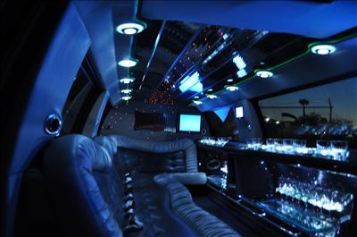 Stretch SUV - Lincoln Navigator