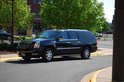 SUV - Cadillac Escalade ESV