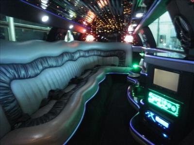 Stretch Limo - Dodge Charger
