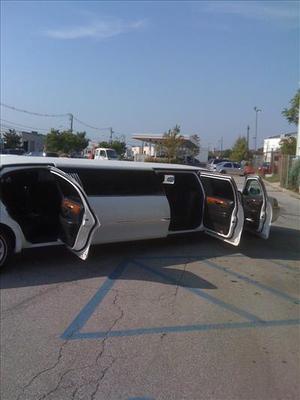 Stretch Limo - Lincoln Town Car