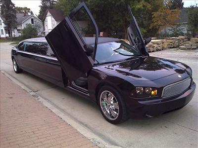 Stretch Limo - Dodge Charger